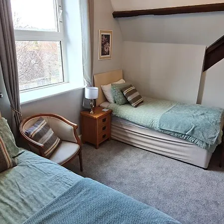 The Pendennis Guest House-3